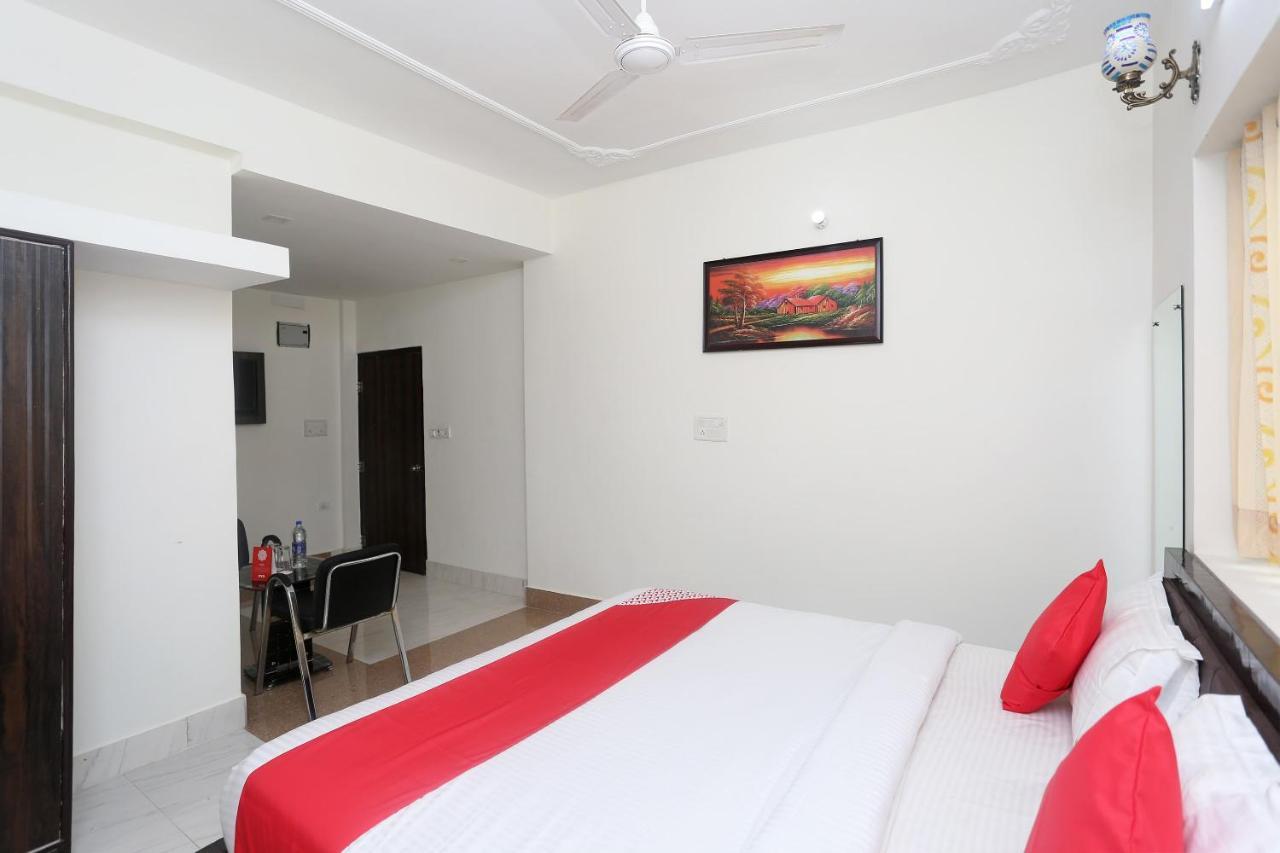 Oyo 18301 Hotel A-One Alwar Bagian luar foto