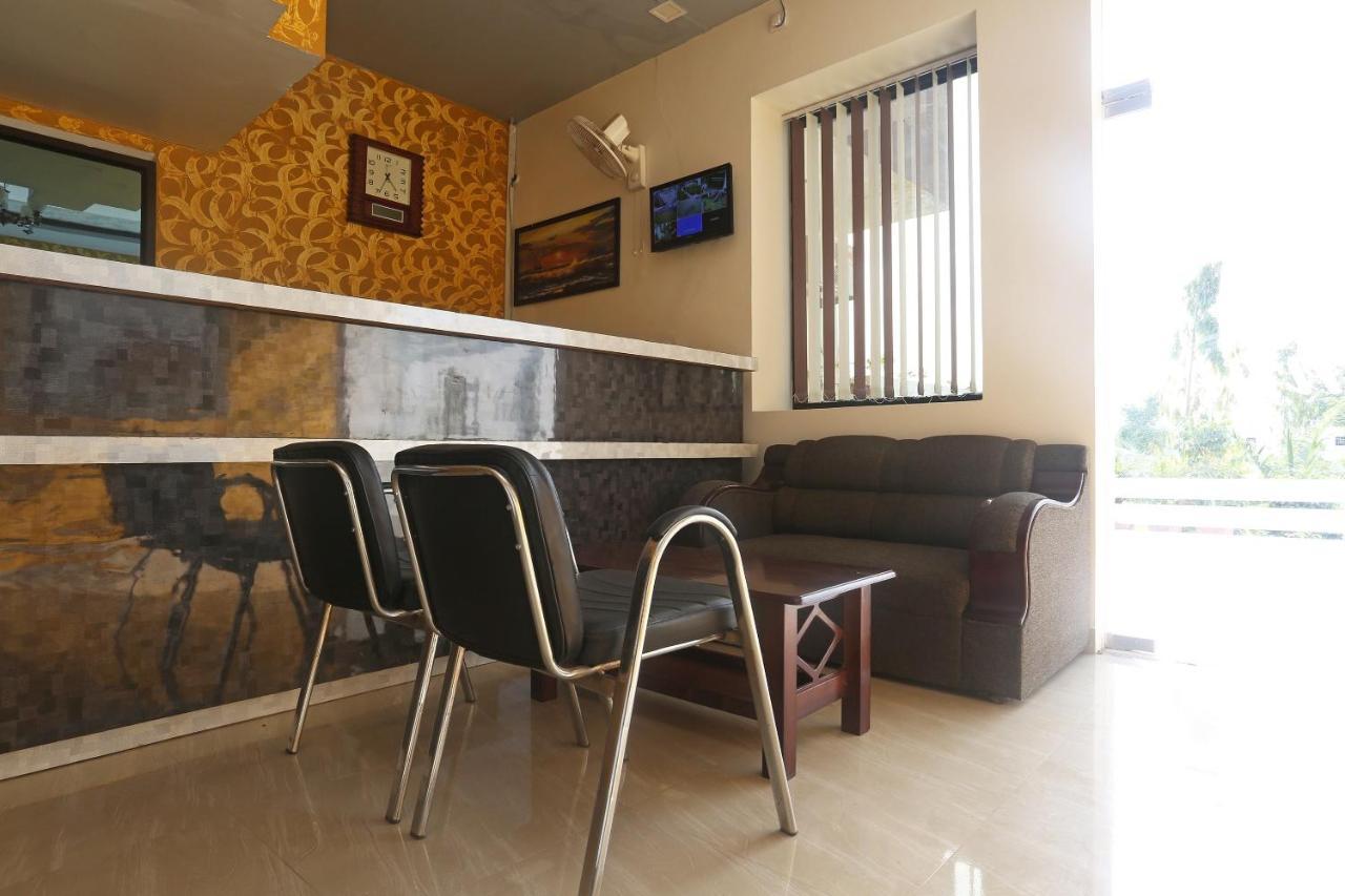 Oyo 18301 Hotel A-One Alwar Bagian luar foto