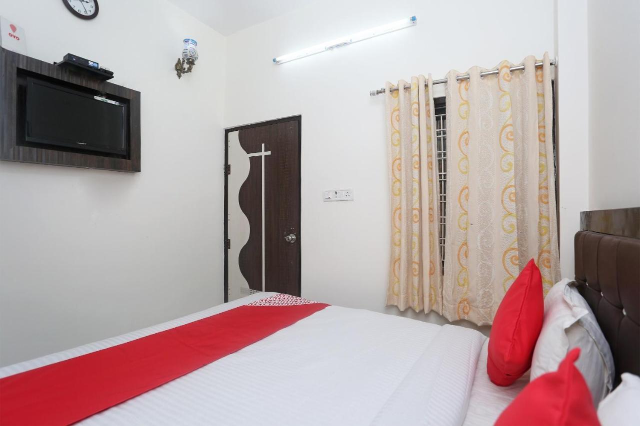 Oyo 18301 Hotel A-One Alwar Bagian luar foto
