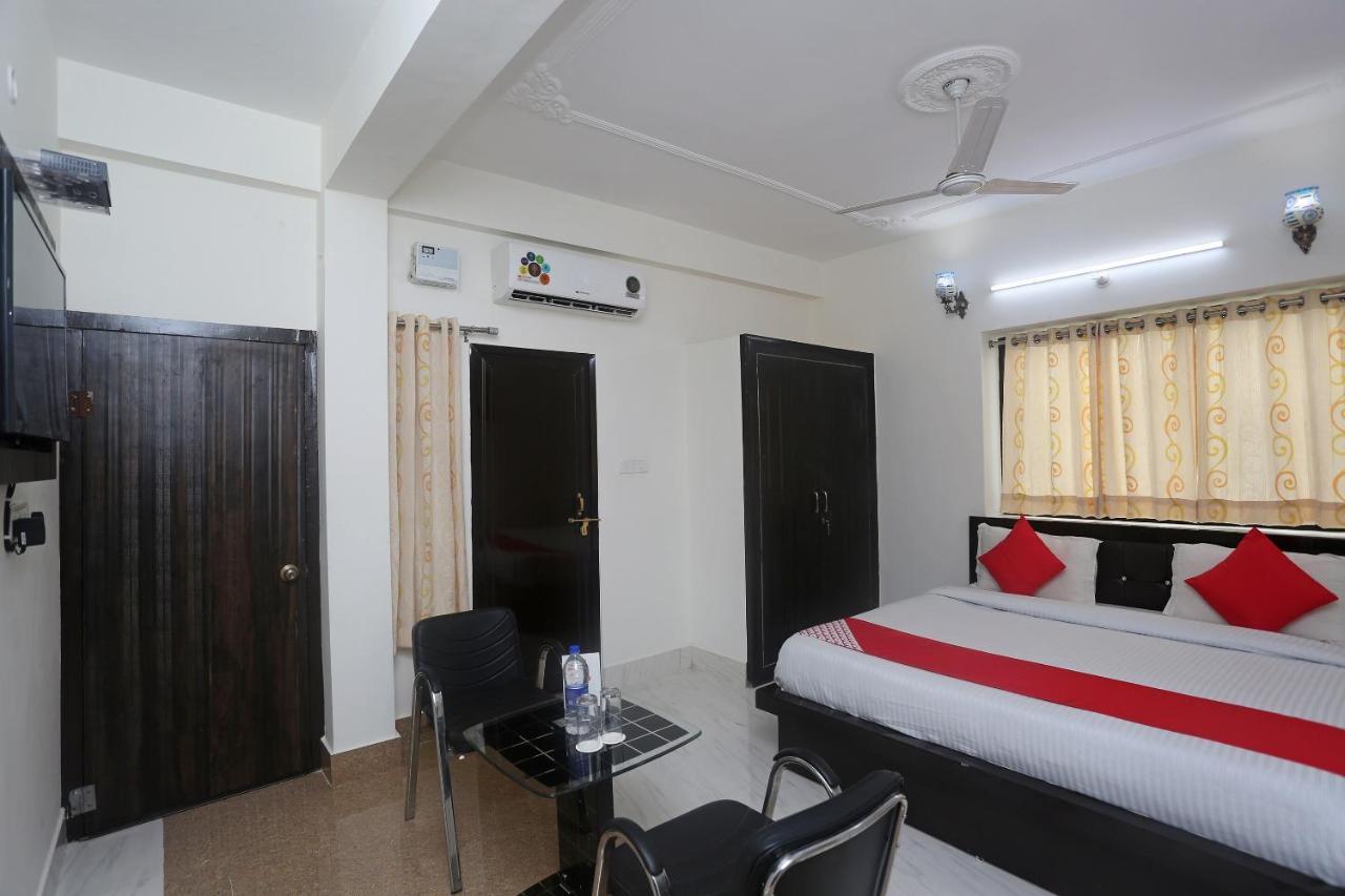 Oyo 18301 Hotel A-One Alwar Bagian luar foto